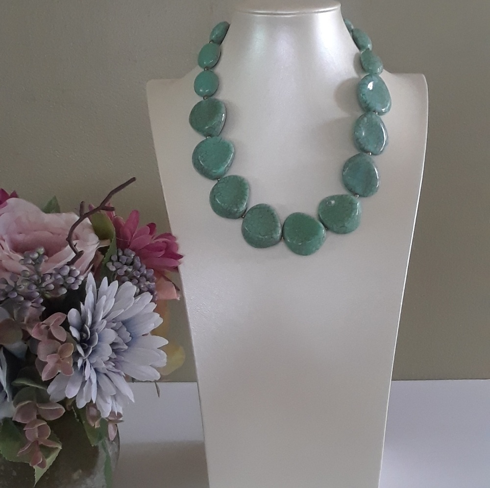 Gorgeous Faux Turquoise Jade Statement Necklace